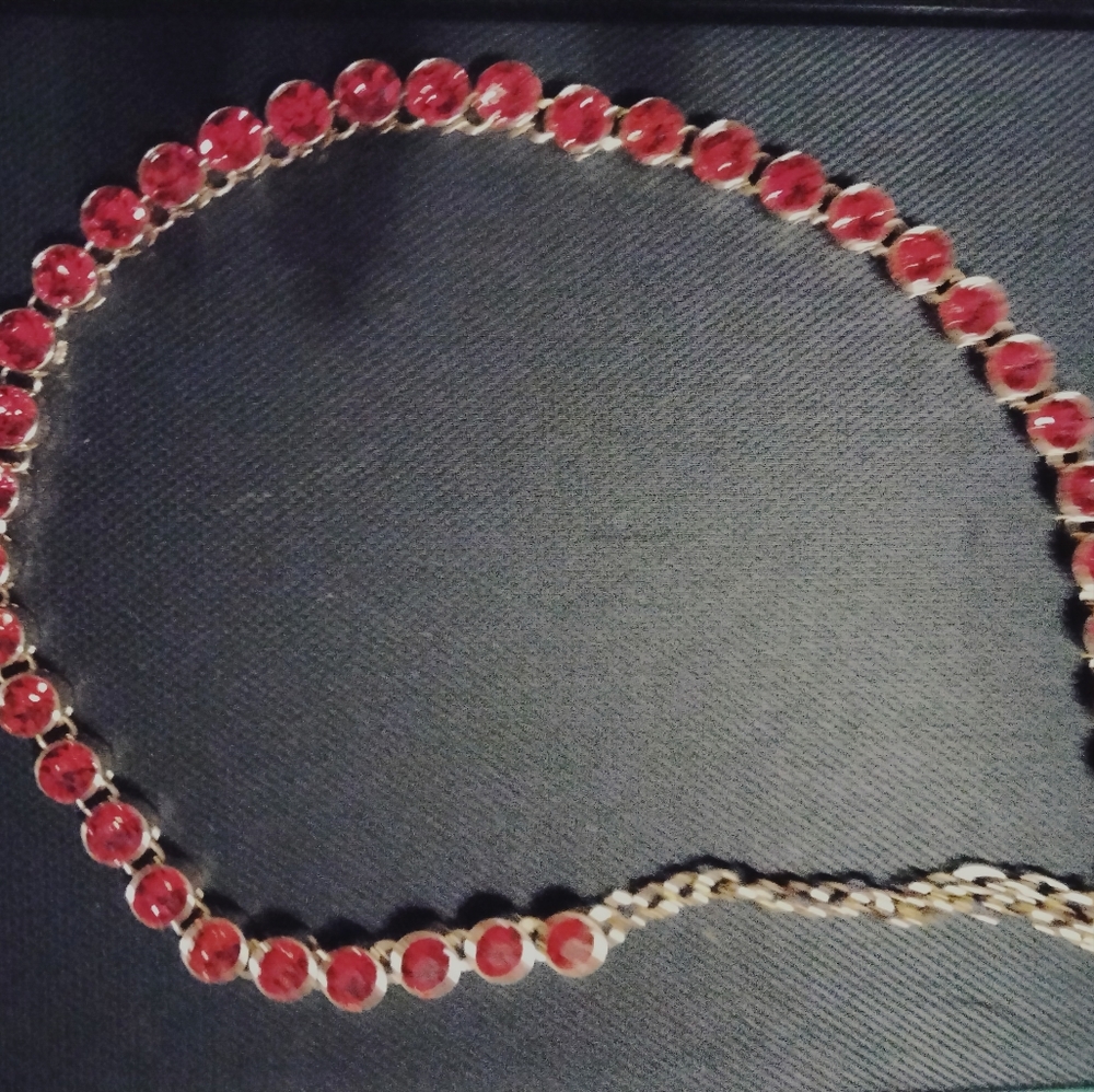 10piece- 4 Red Shell Pearl Earrings, 4 pieces Earrings, Necklace, 1 Bracelet - Picture 3 of 3